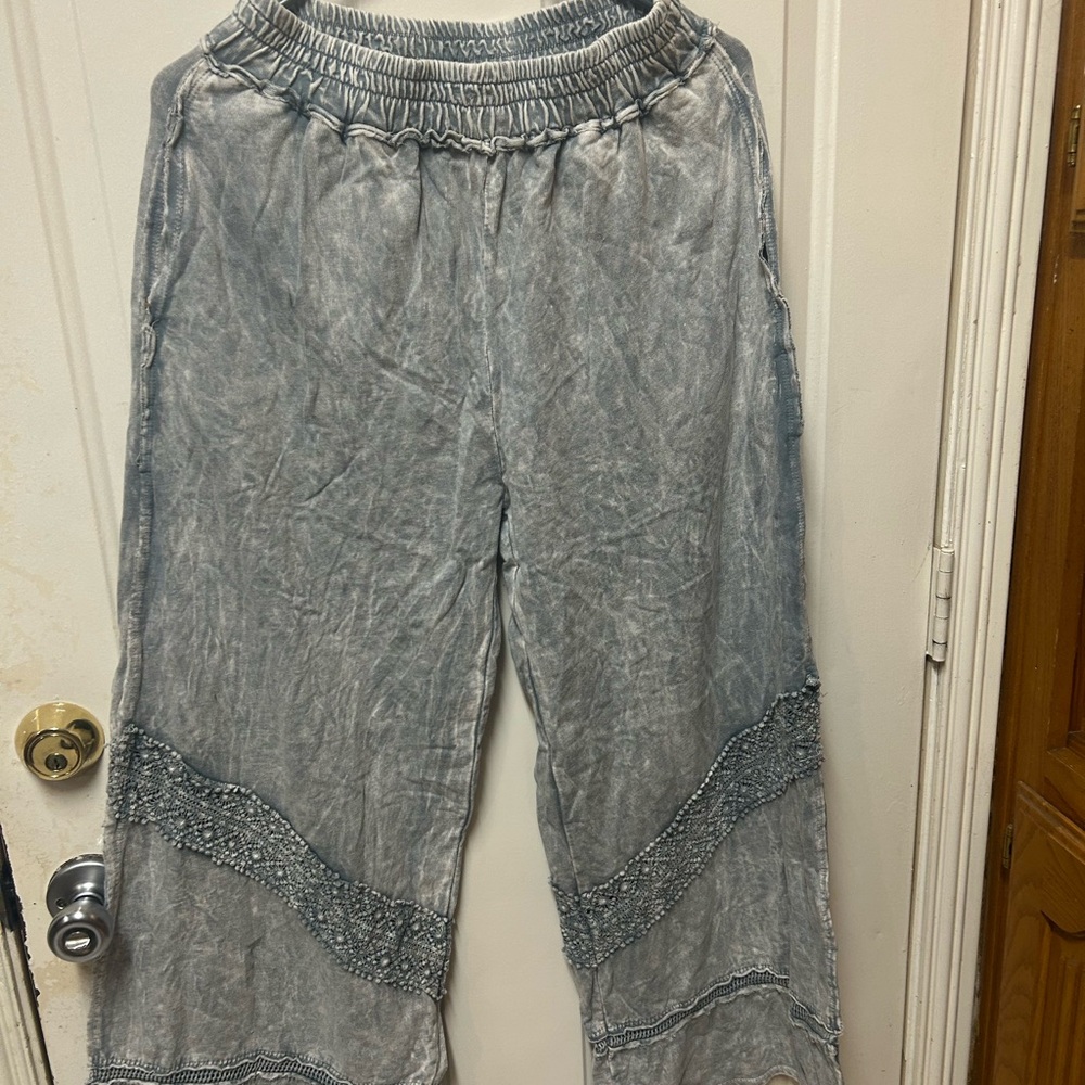 Relaxed Bead-Trim Wide Leg Pants - Gray
